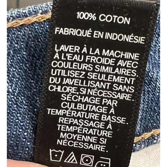 EXPRESS Mid Rise Raw Hem Pieced Original Girlfriend Crop Jeans sz 8 Reg - Picture 8 of 8